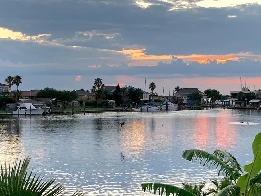 Paradise Lagoon*Bayhouse Fishing*Beach*Dogfriendly Γκάλβεστον Εξωτερικό φωτογραφία